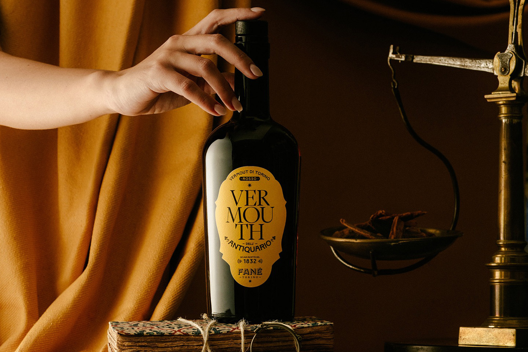 Design etichetta per Fané Vermouth di Torino dell'Antiquario in stile vintage